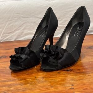 Touch of Nina Black Ruffle Peep-Toe Heels